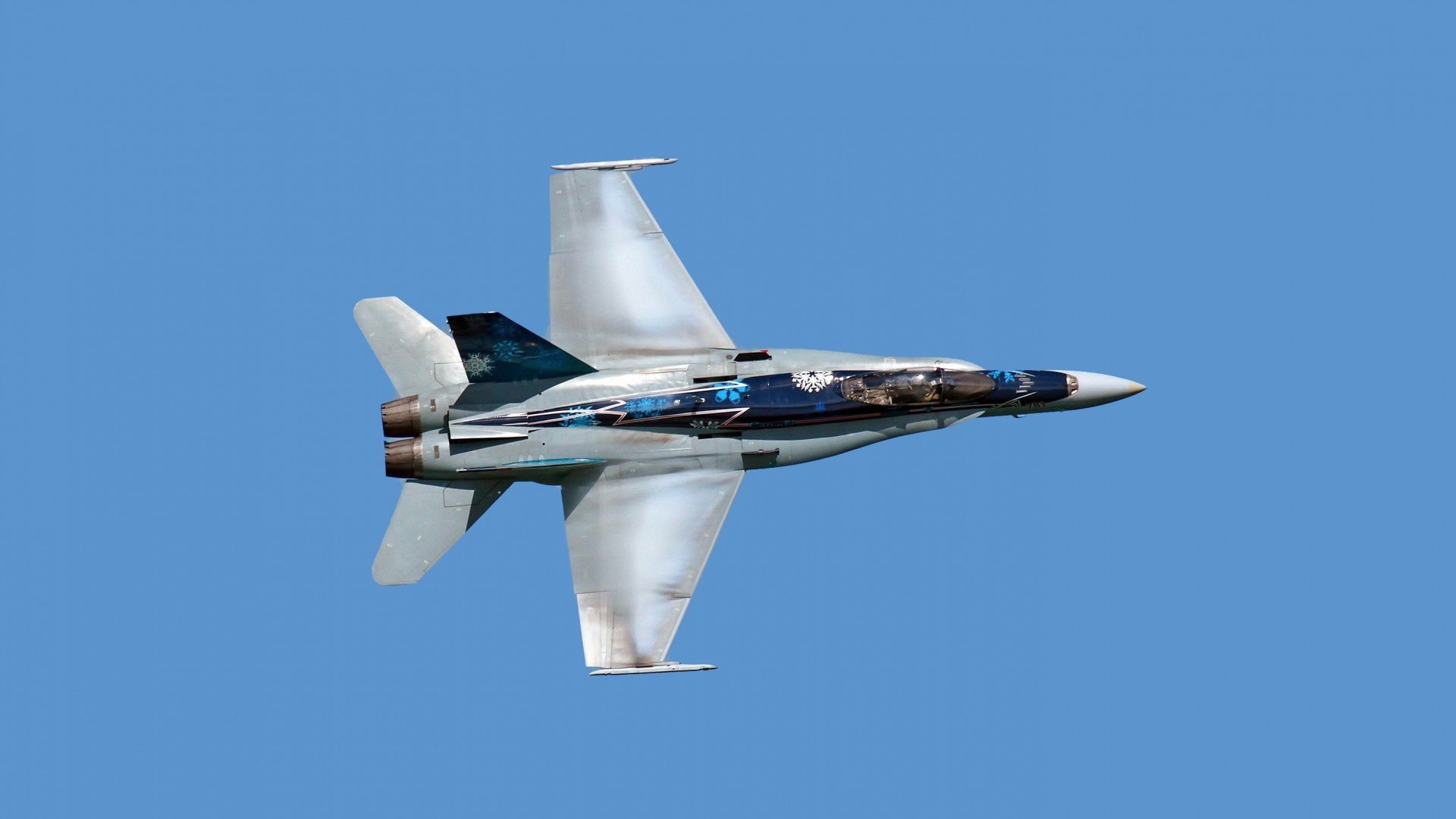 爱游戏大厅-蓝黑剑条衫 vs 红黑军团，2026世界杯焦点战上的身份迷思