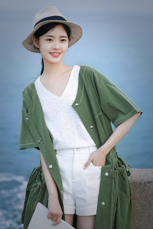 爱游戏官网-三色军团的征服，2026世界杯B组生死战，厄瓜多尔撕裂波斯铁骑，莱万登基封神