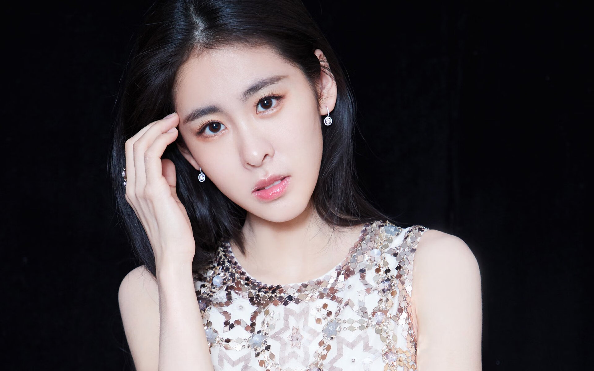 三色军团的征服，2026世界杯B组生死战，厄瓜多尔撕裂波斯铁骑，莱万登基封神